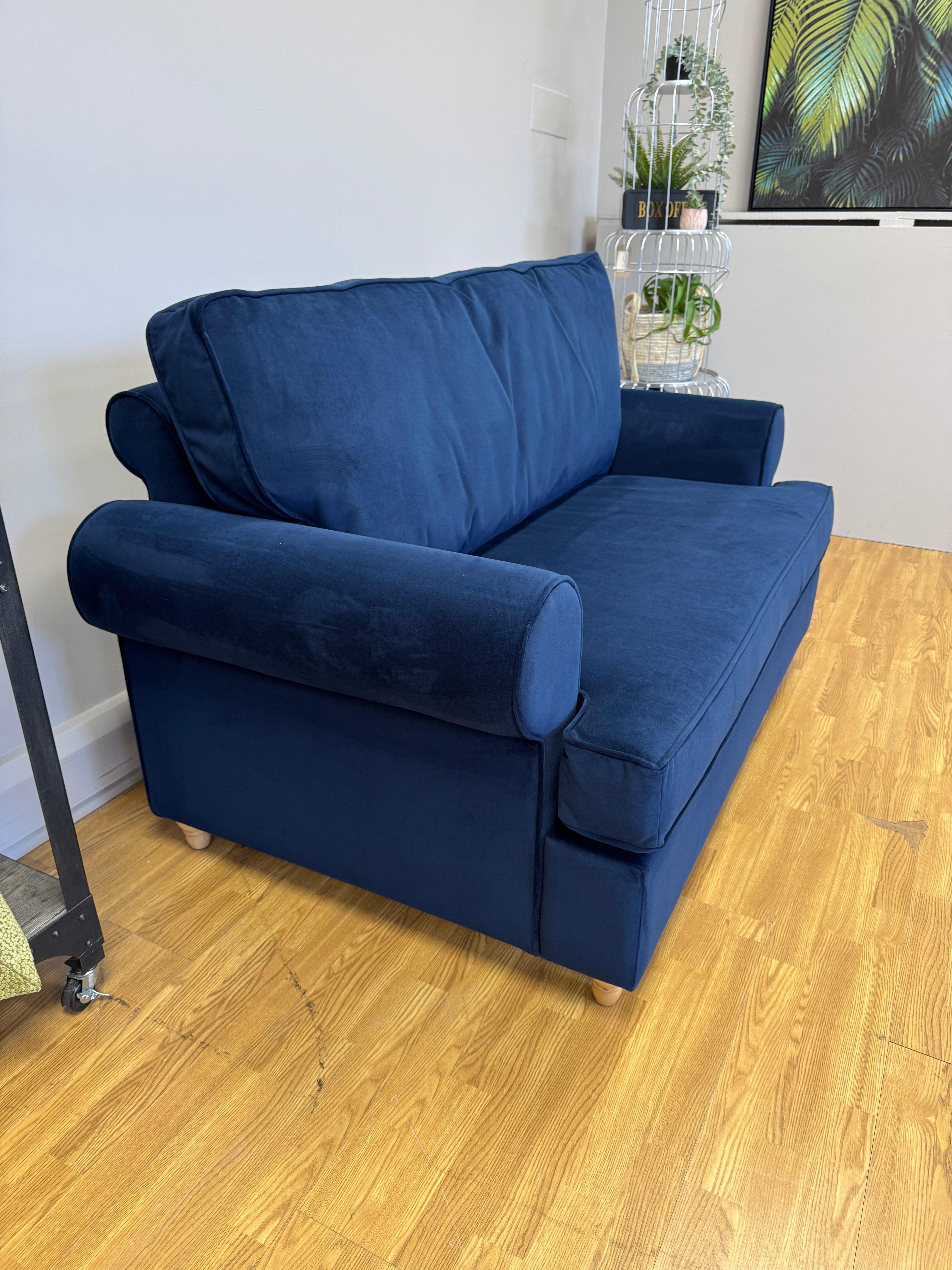 Willow & Hall Buttermere loveseat in Navy blue velvet
