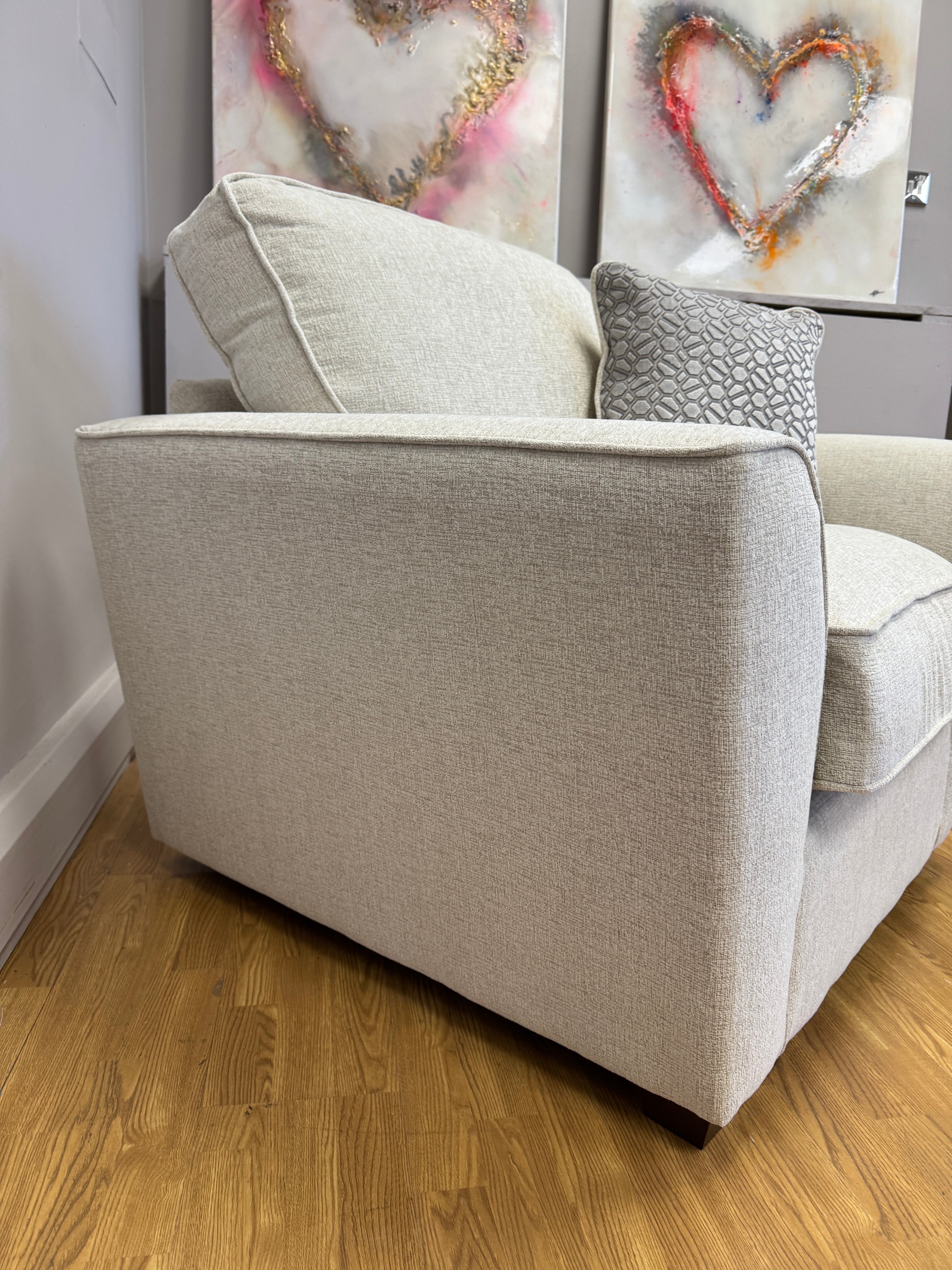 Fantasia Armchair in Lassie Linen fabric
