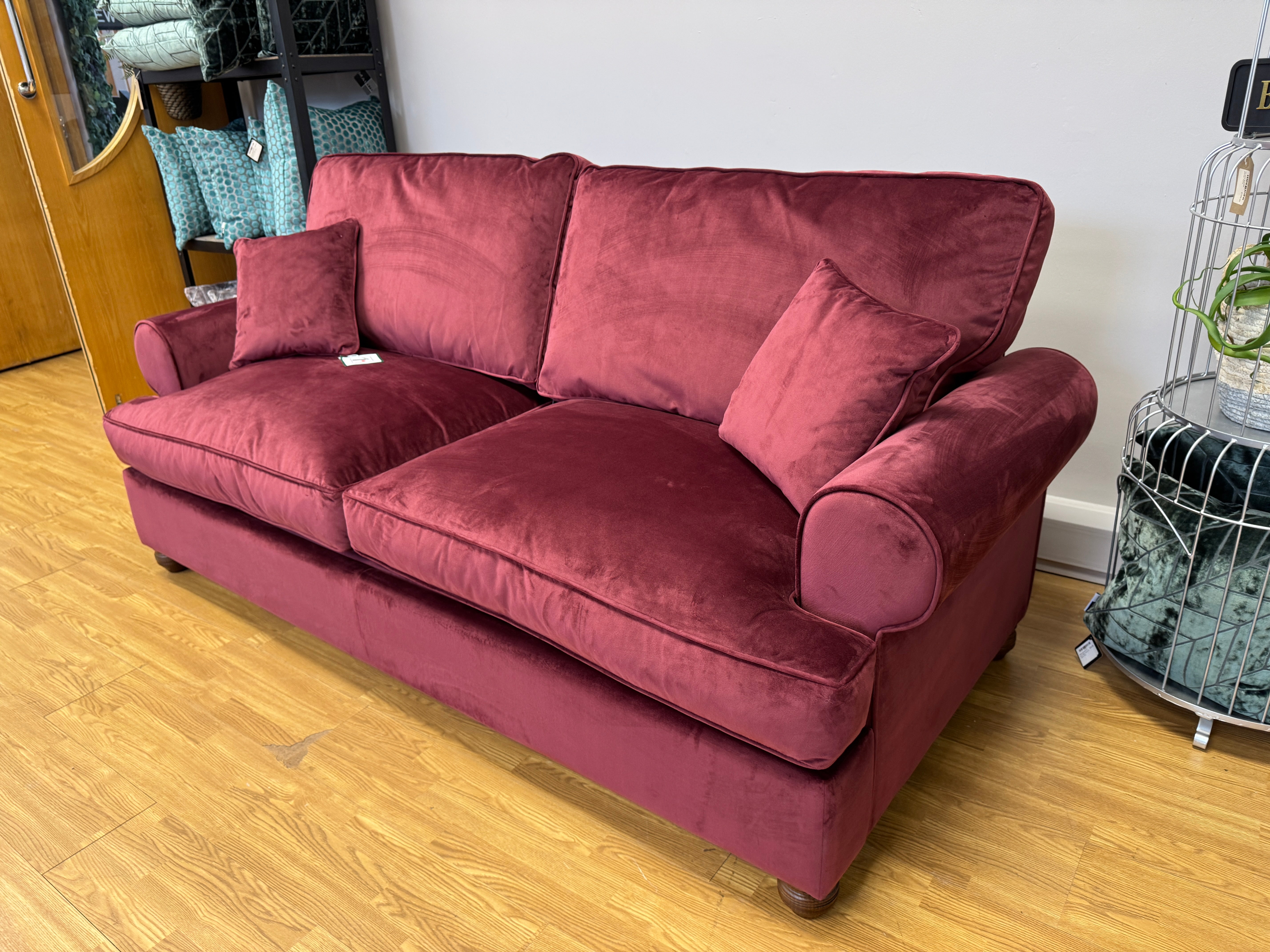 Willow & Hall Buttermere 3.5 seater King size sofa bed in Burgundy deep red velvet