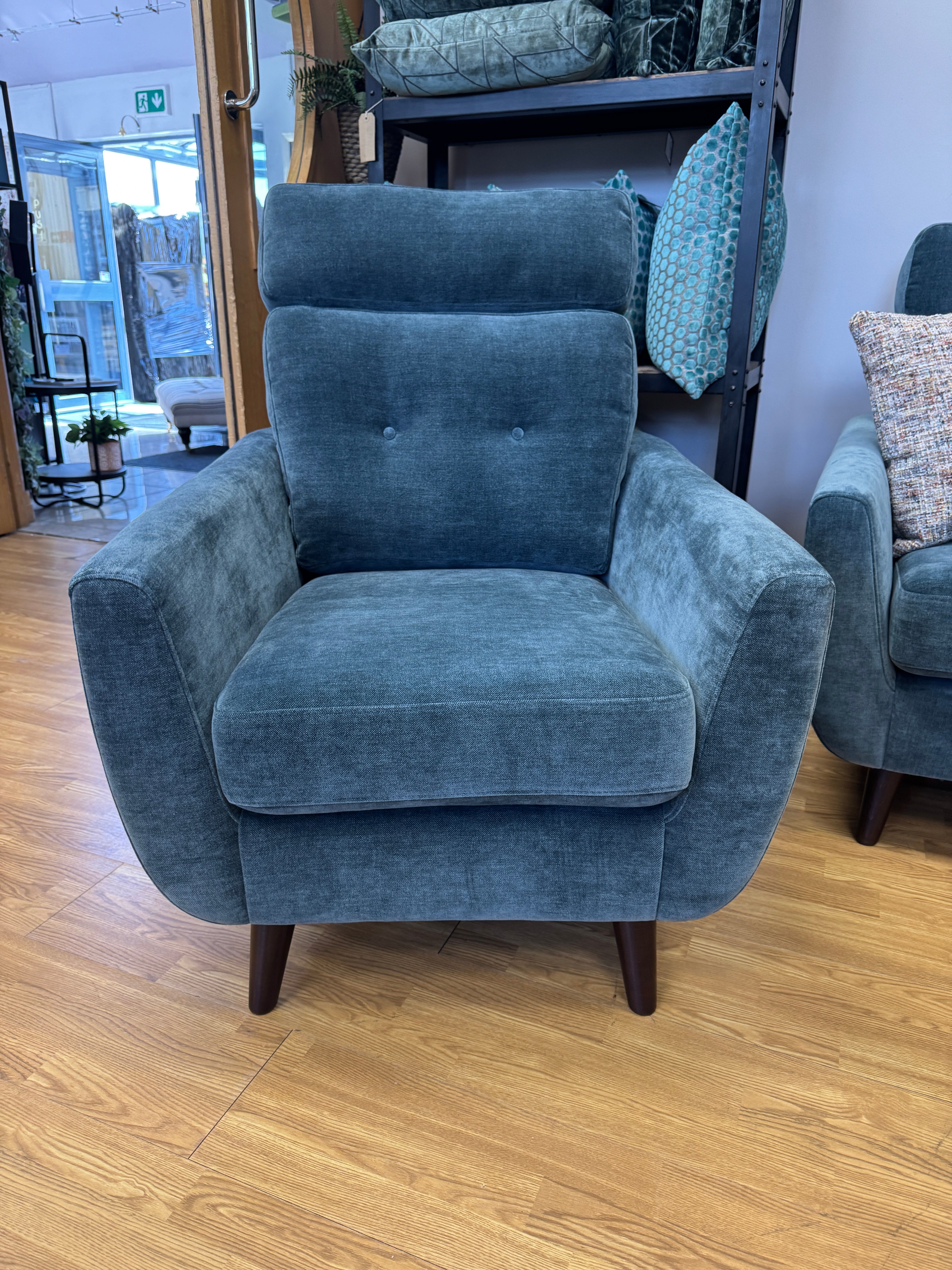 Sala high back Armchair