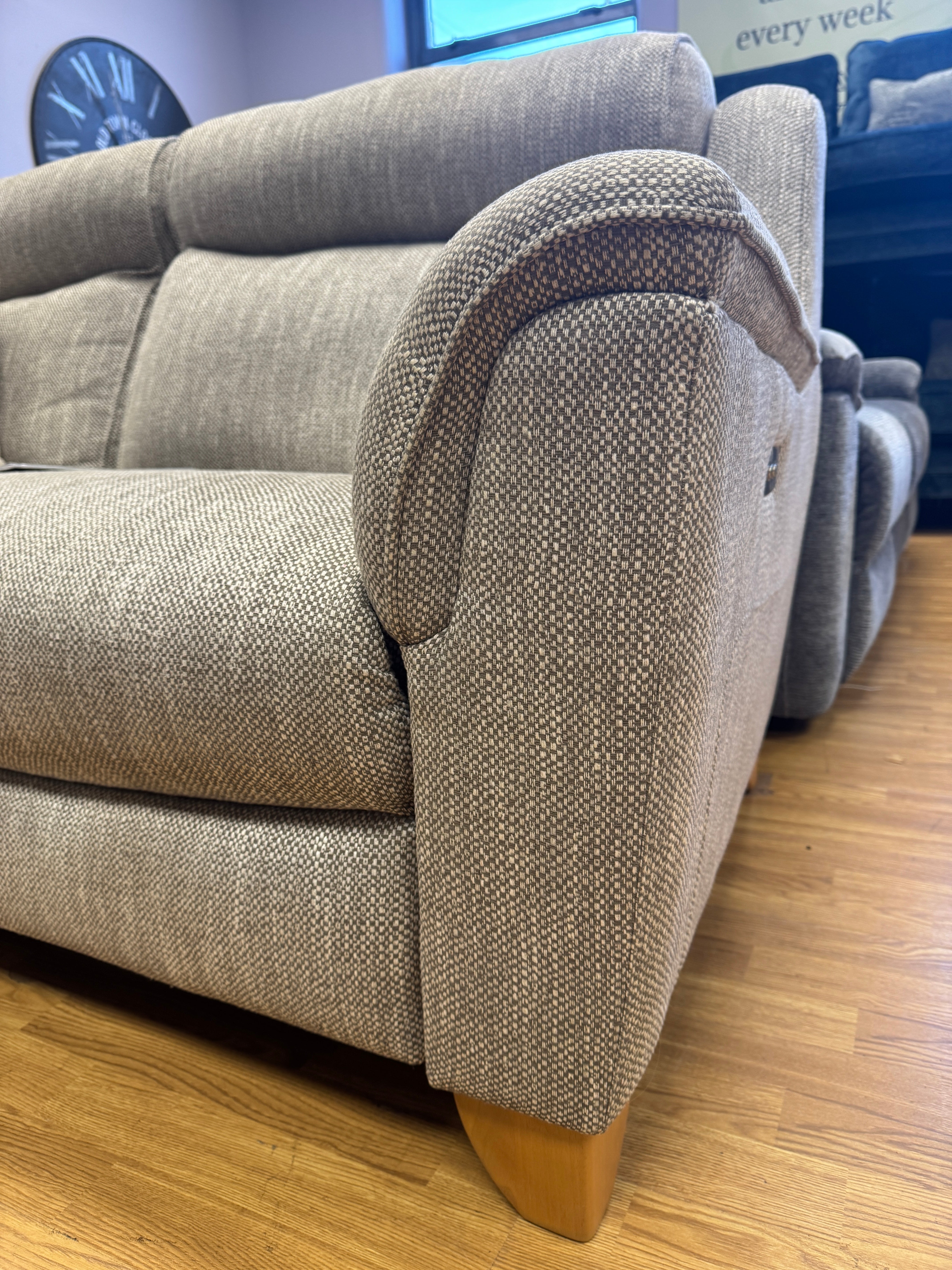 Parker Knoll Manhattan 2 seater Power Recliner Sofa in Natural cross weave fabric