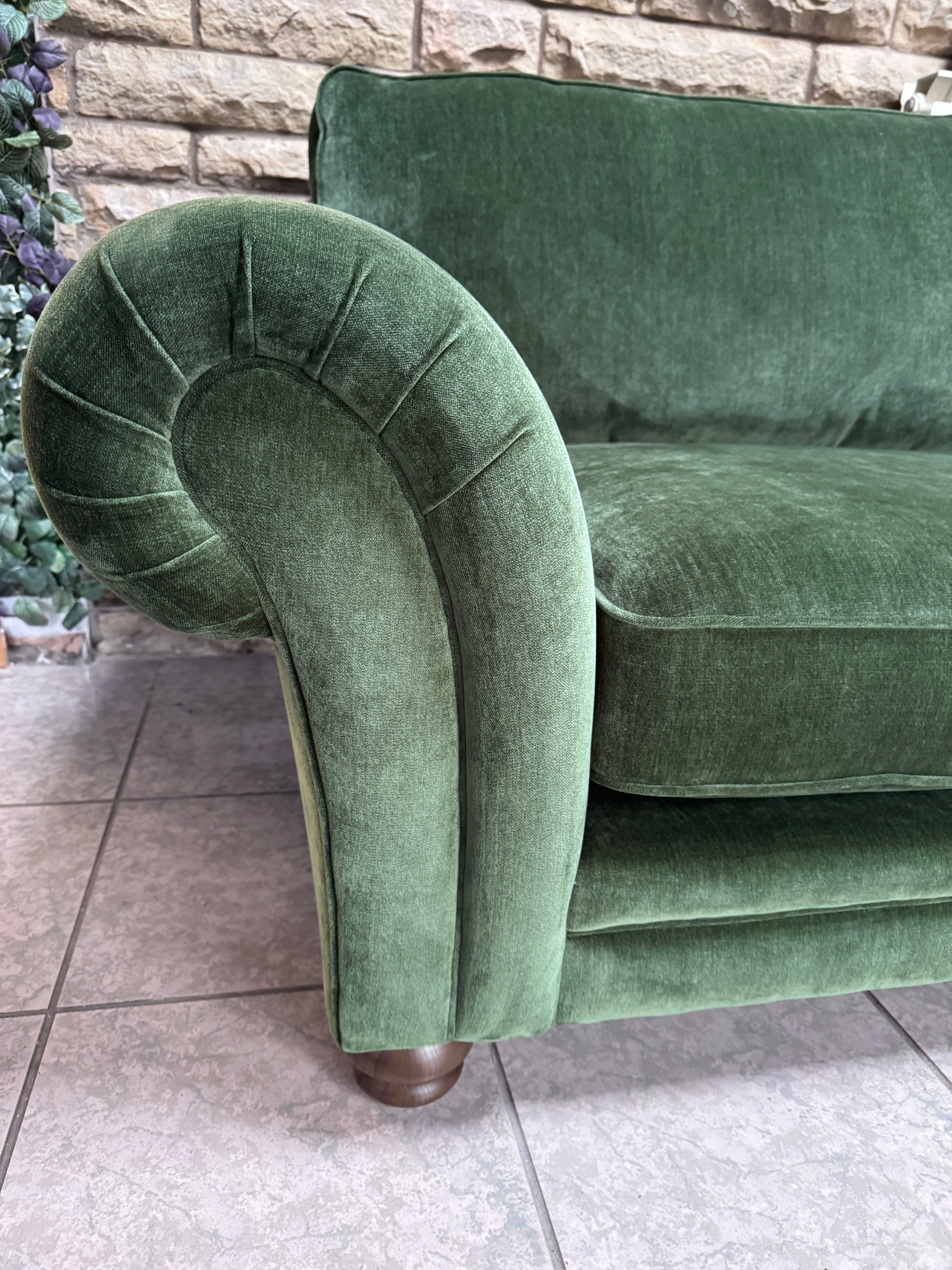 Cotswold XL 4 seater split sofa in Forest green velvet fabric