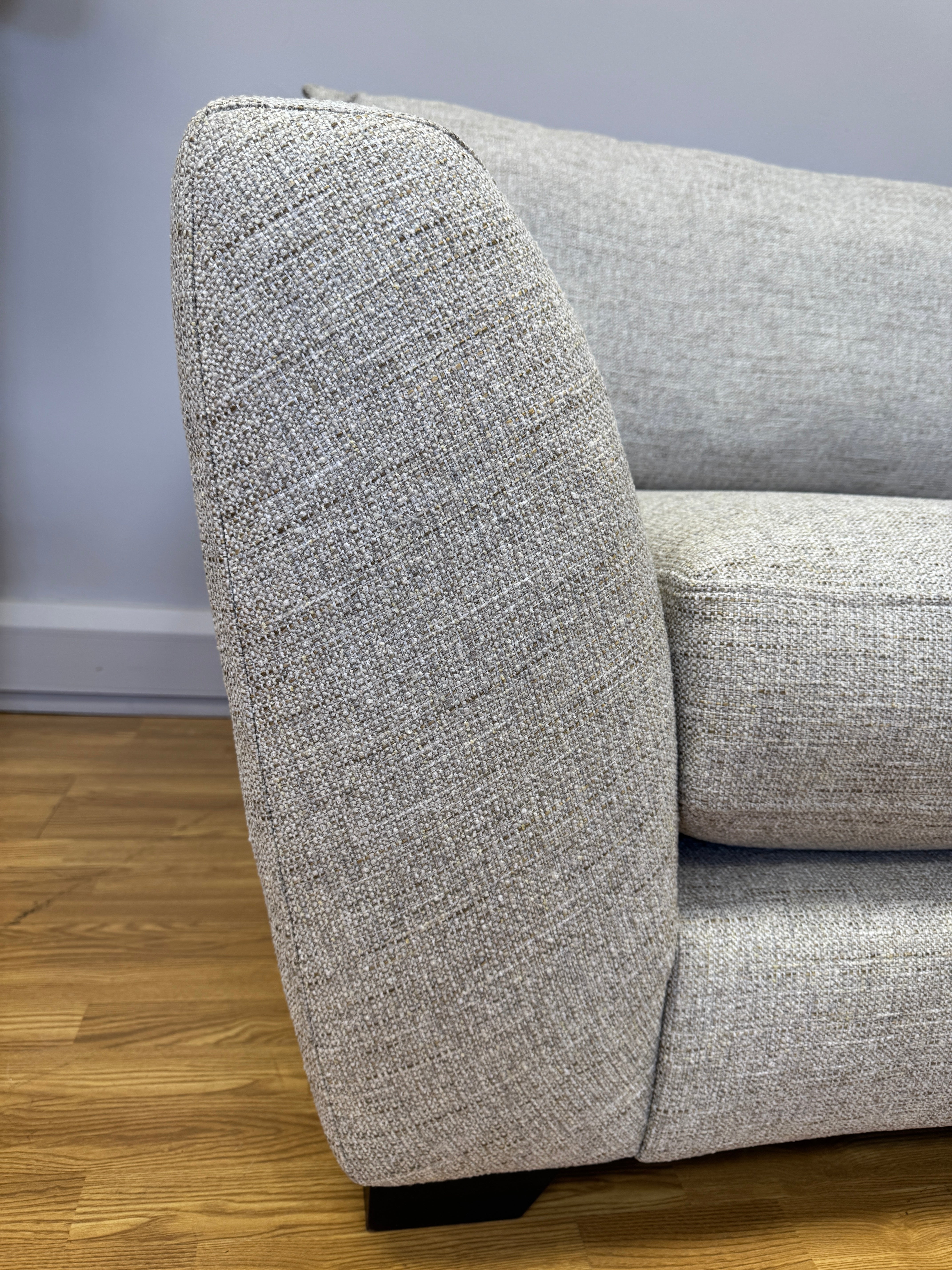 Mala loveseat in Tilly Natural weave fabric