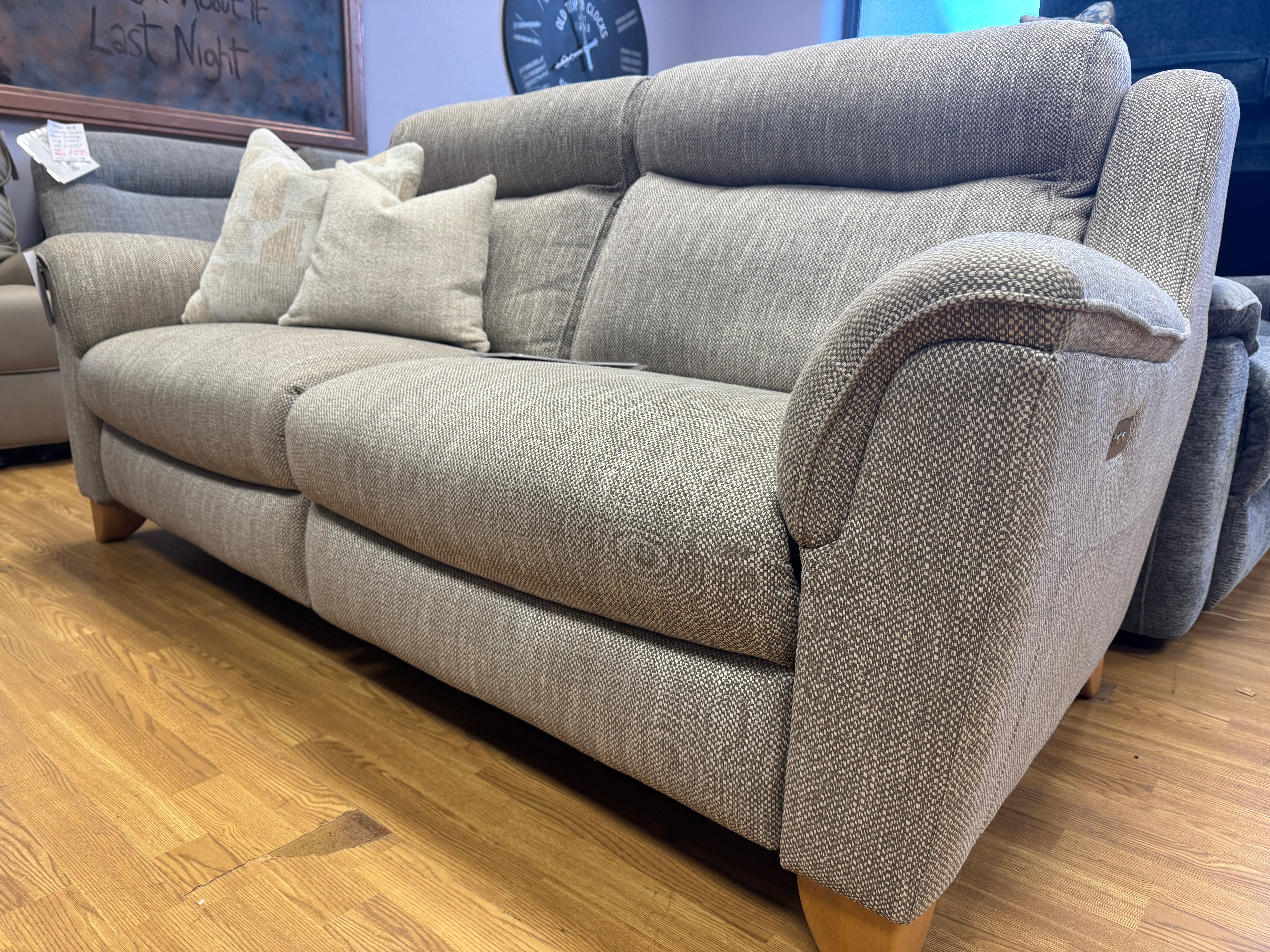 Parker Knoll Manhattan 2 seater Power Recliner Sofa in Natural cross weave fabric