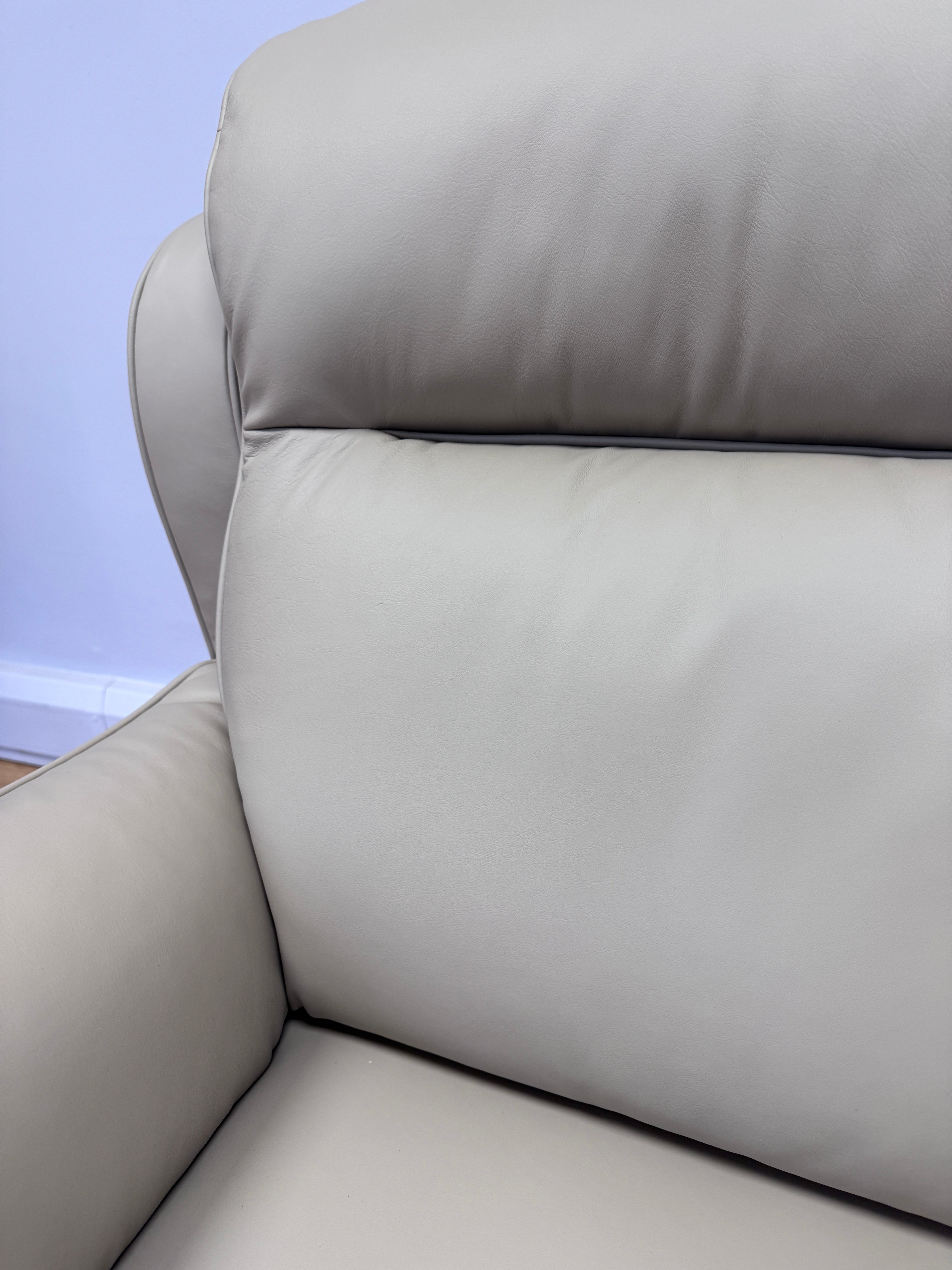 Parker Knoll Boston 2 seater sofa in Madri Putty beige leather