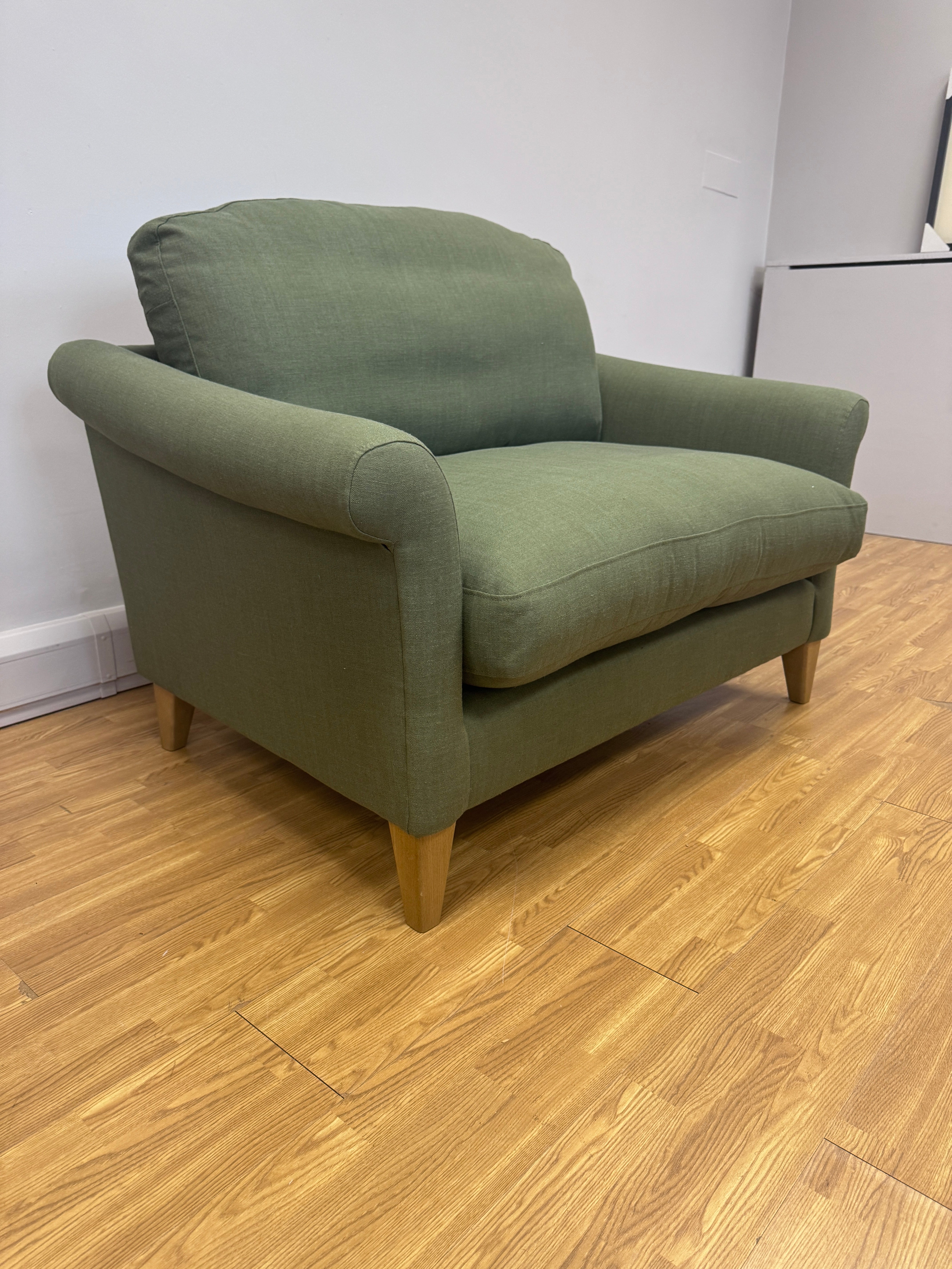 Clover large loveseat in Fern Green Linen fabric