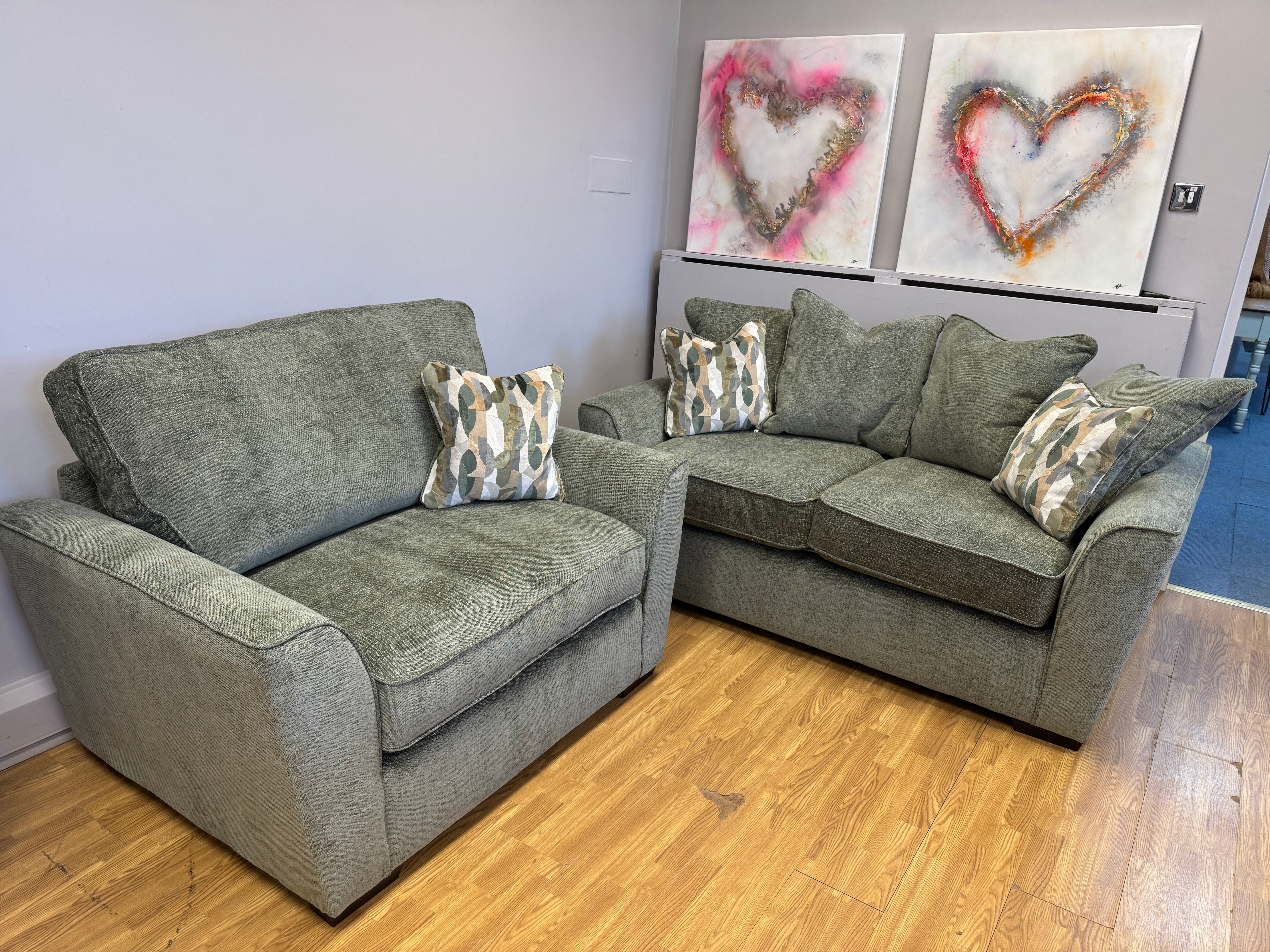 Caspian standard back loveseat in Marlon Botanic green fabric