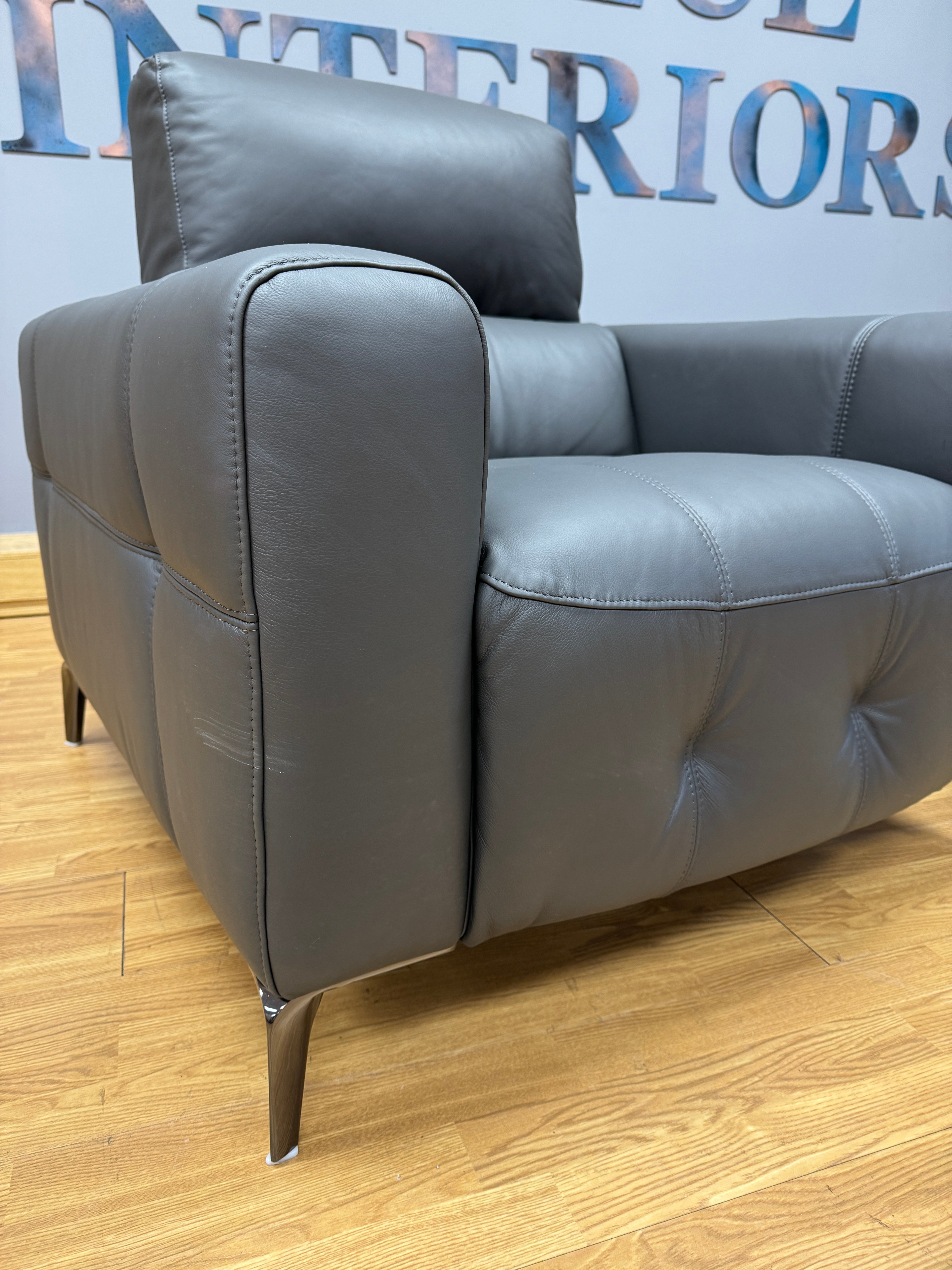 New York 2 seater electric reclining sofa & pair of matching reclining armchairs RRP £4885