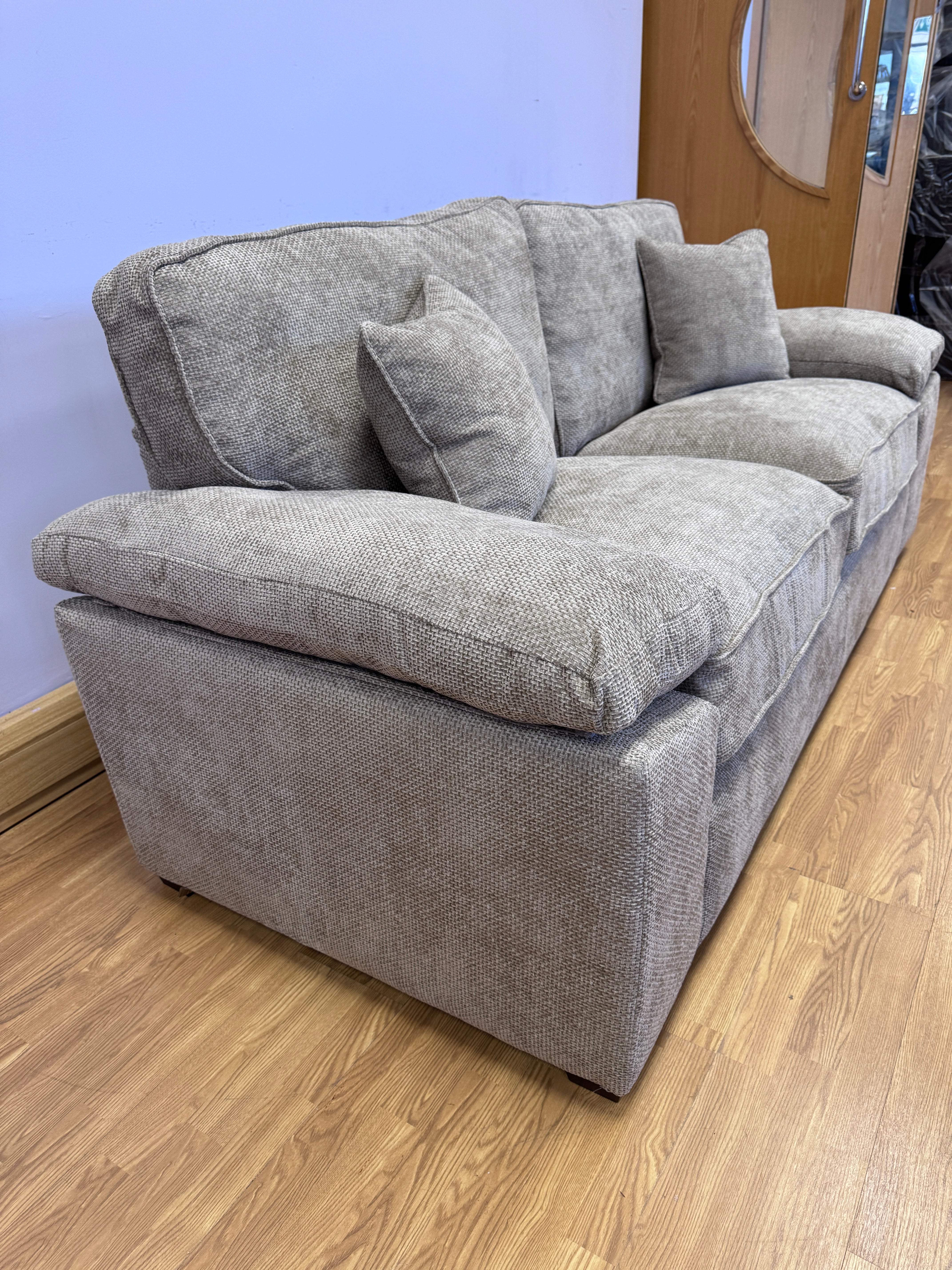 Dexter 3 seater standard back sofa in Roland Wicker fabric