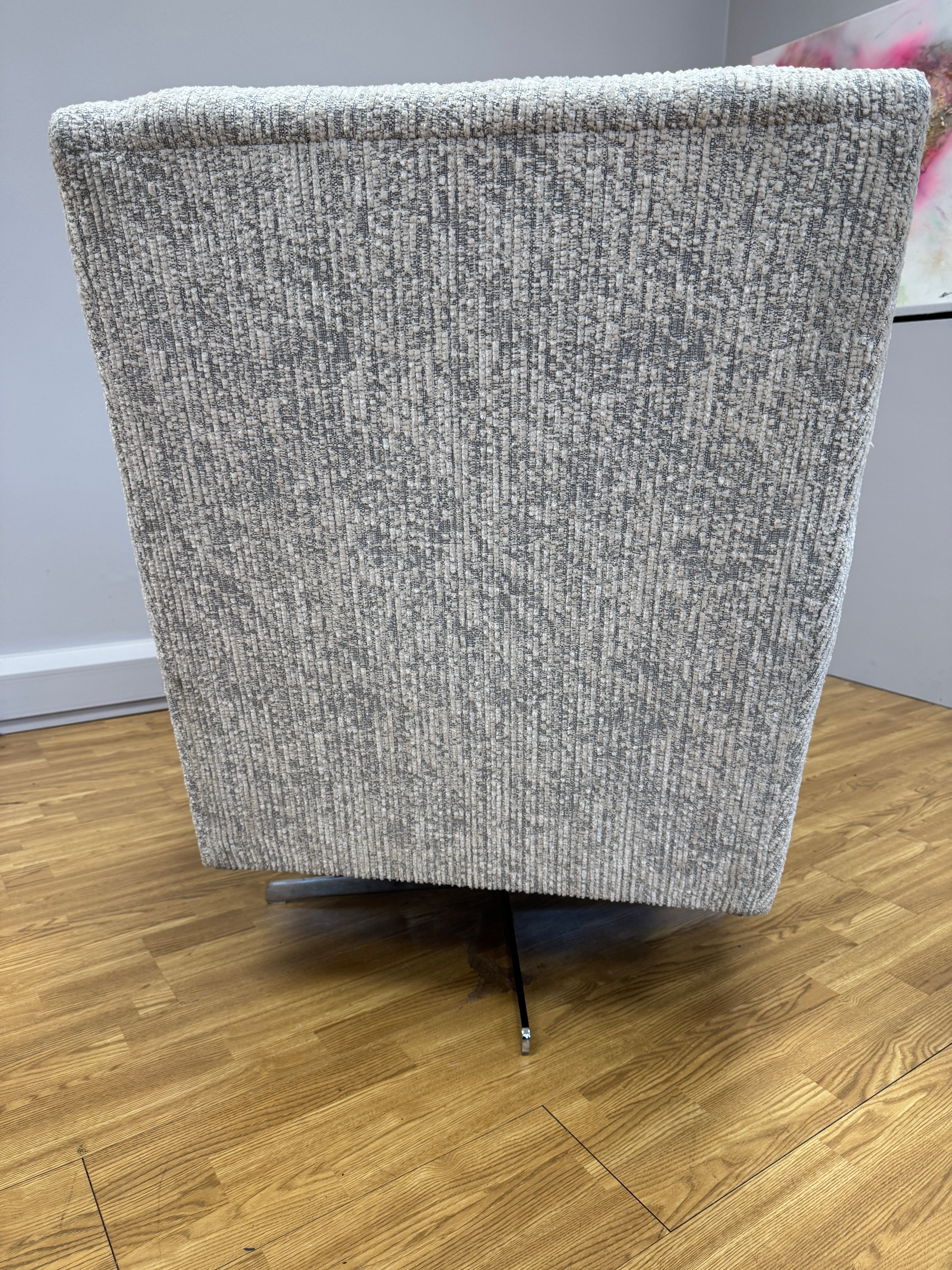 Sinatra large swivel chair in Strato textured boucle fabric