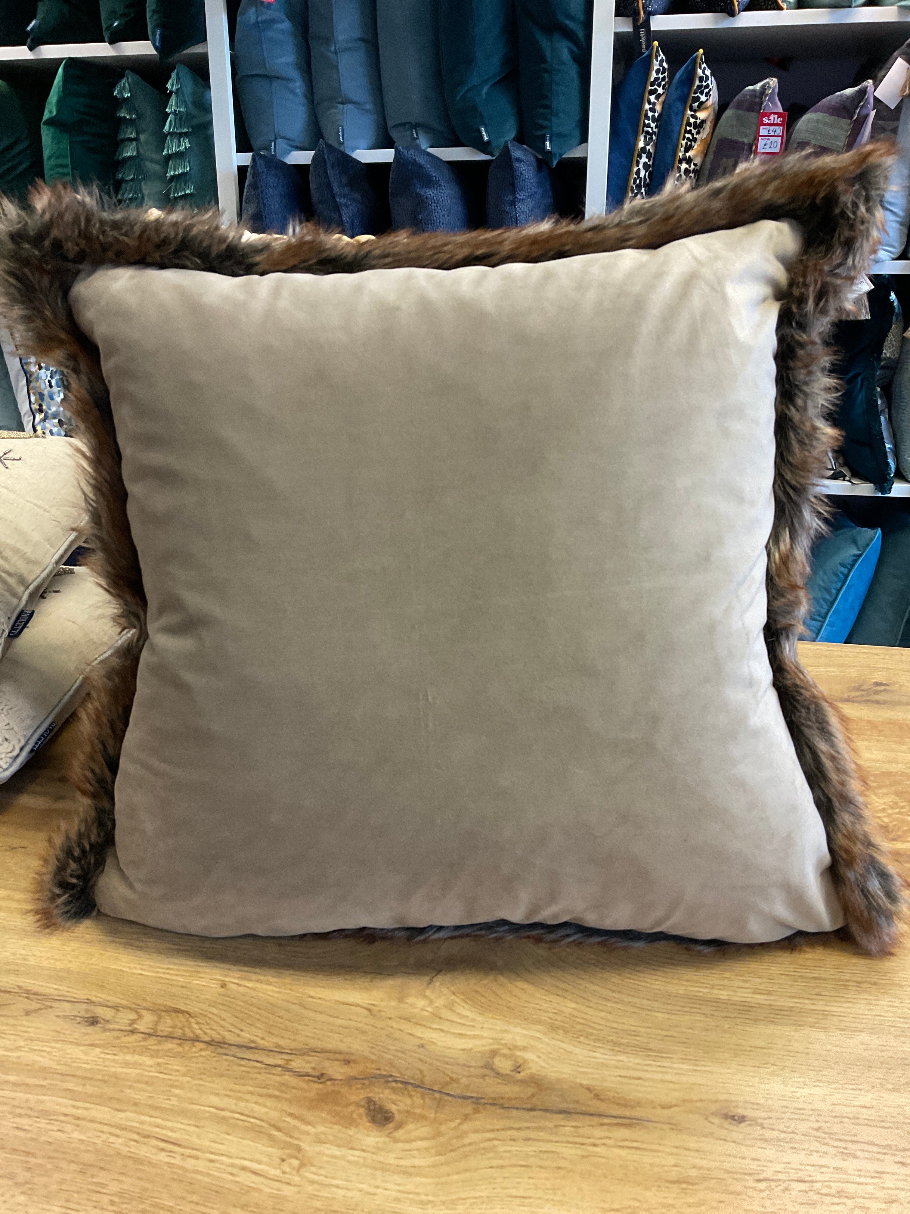 Kiruna velvet cushion with faux fur edge 45 x 45cm latte