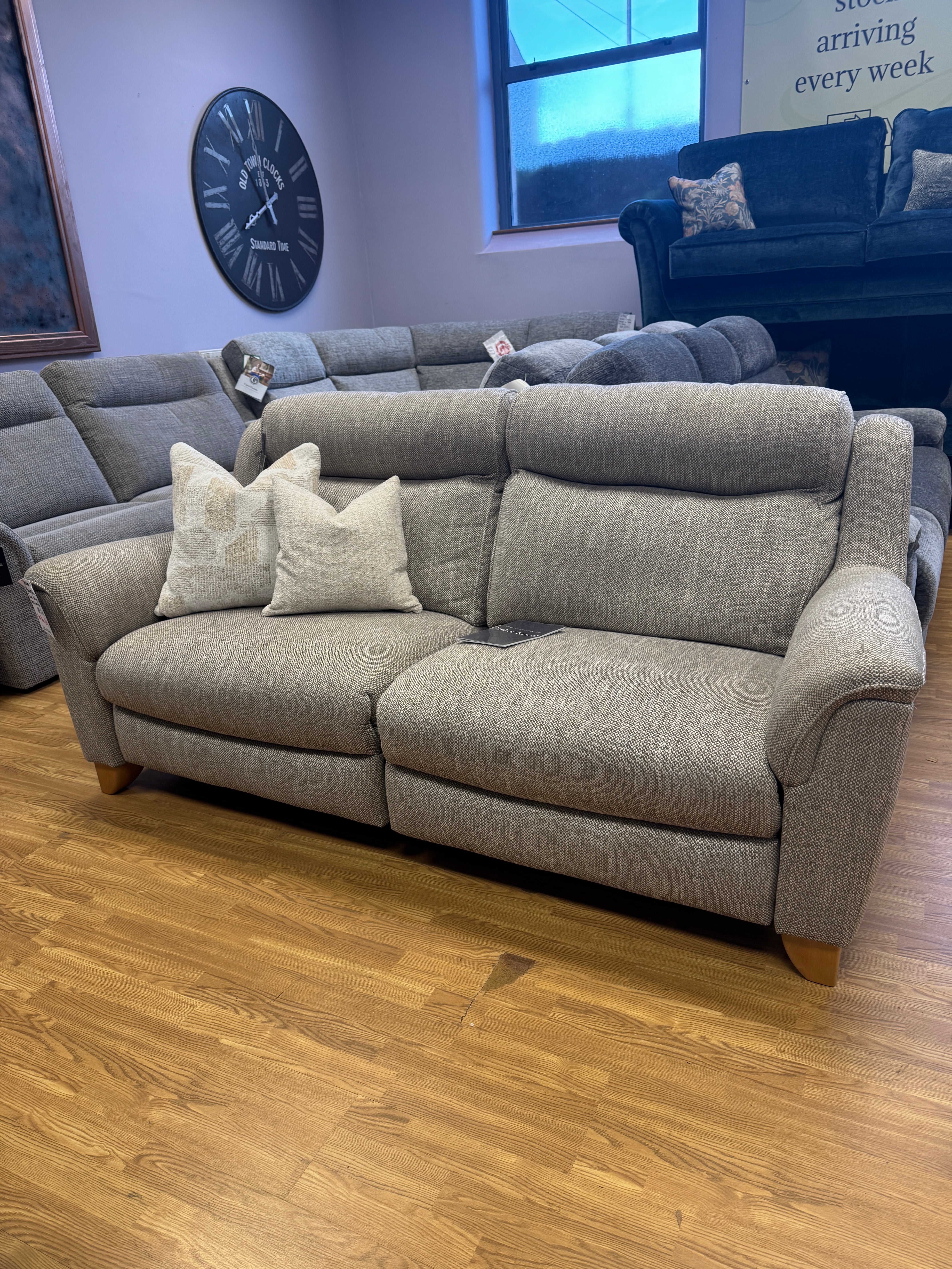 Parker Knoll Manhattan 2 seater Power Recliner Sofa in Natural cross weave fabric