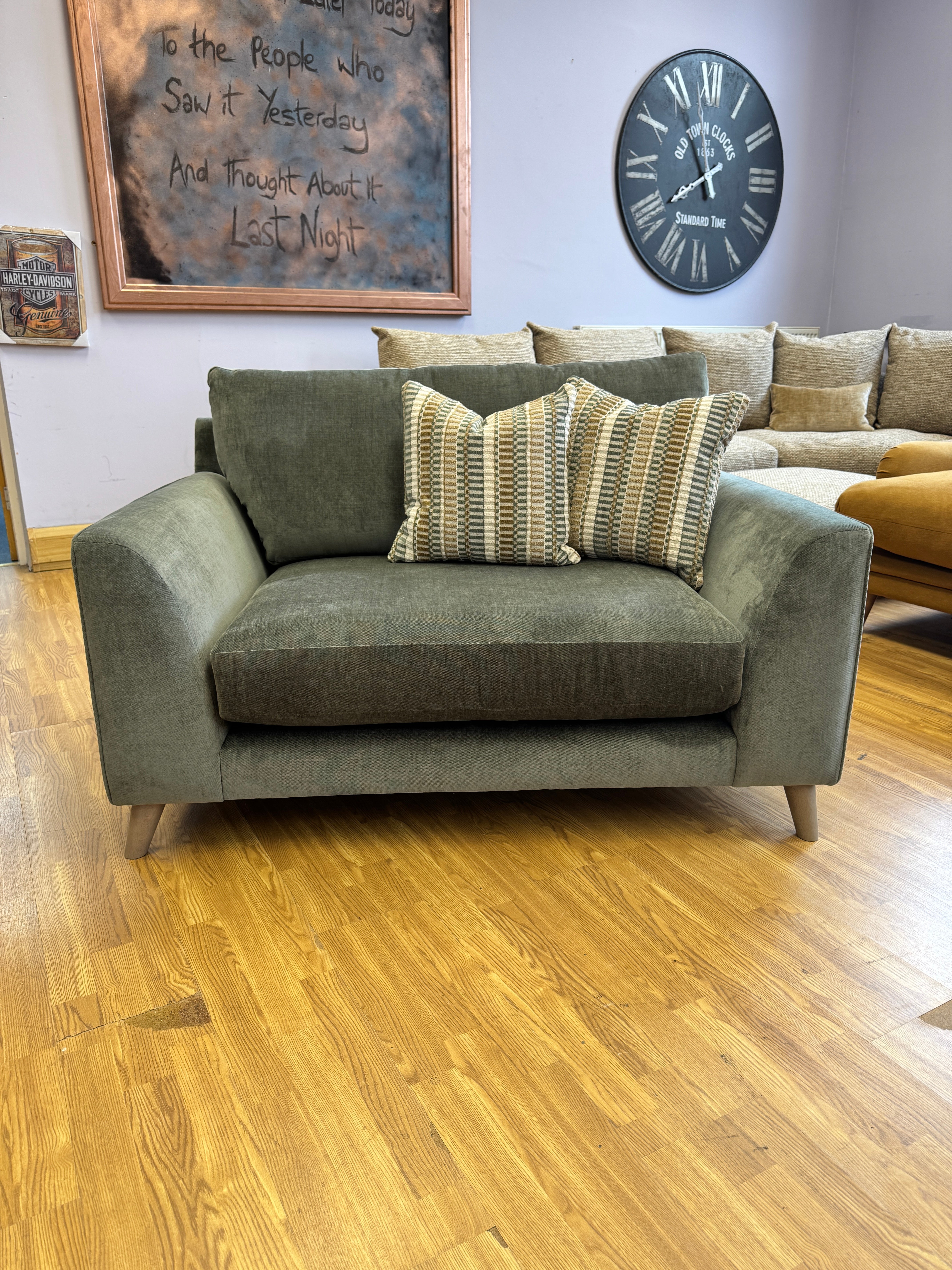 Tovi Loveseat in Spruce Green/Grey velvet