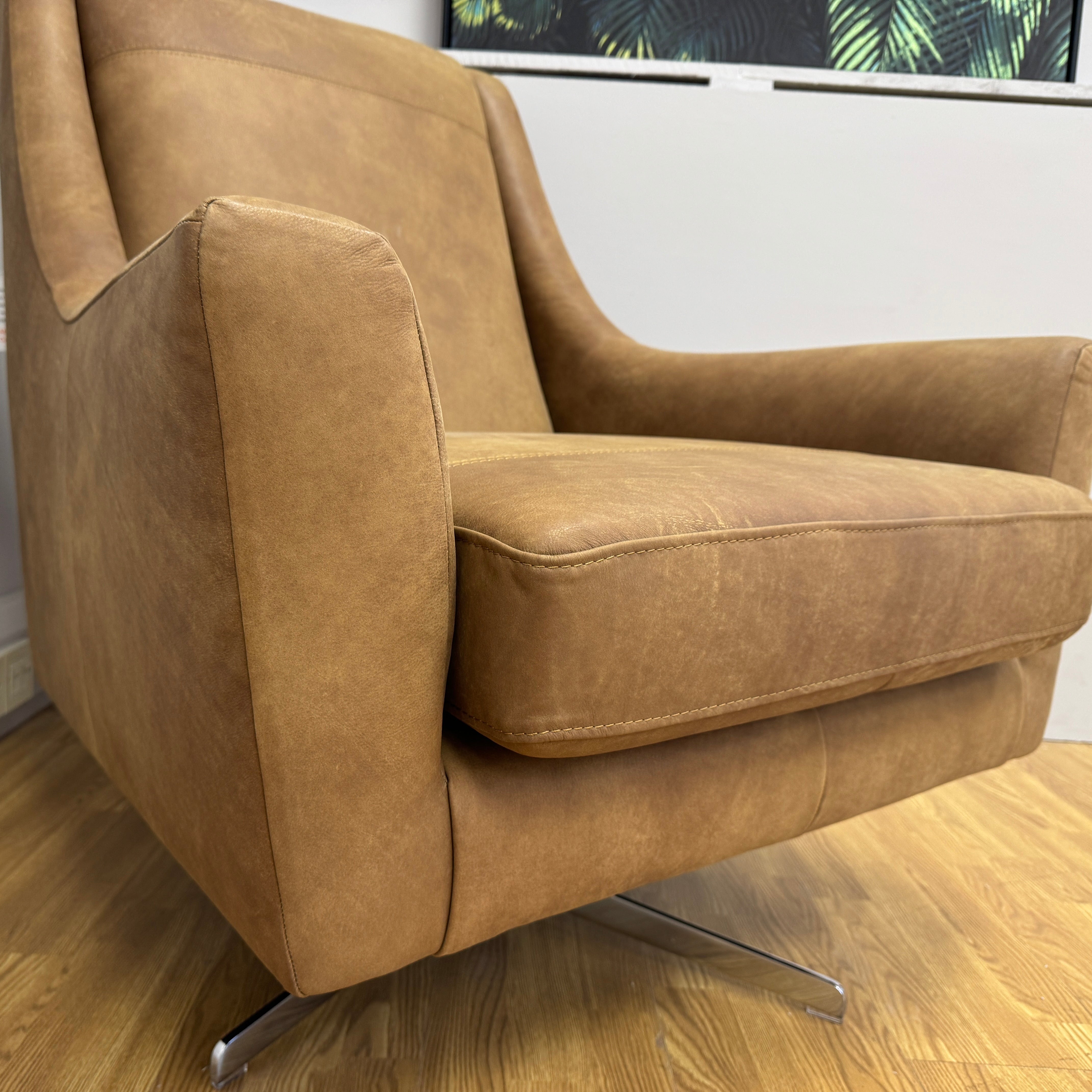 Salute large swivel chair in Napoli tan brown leather