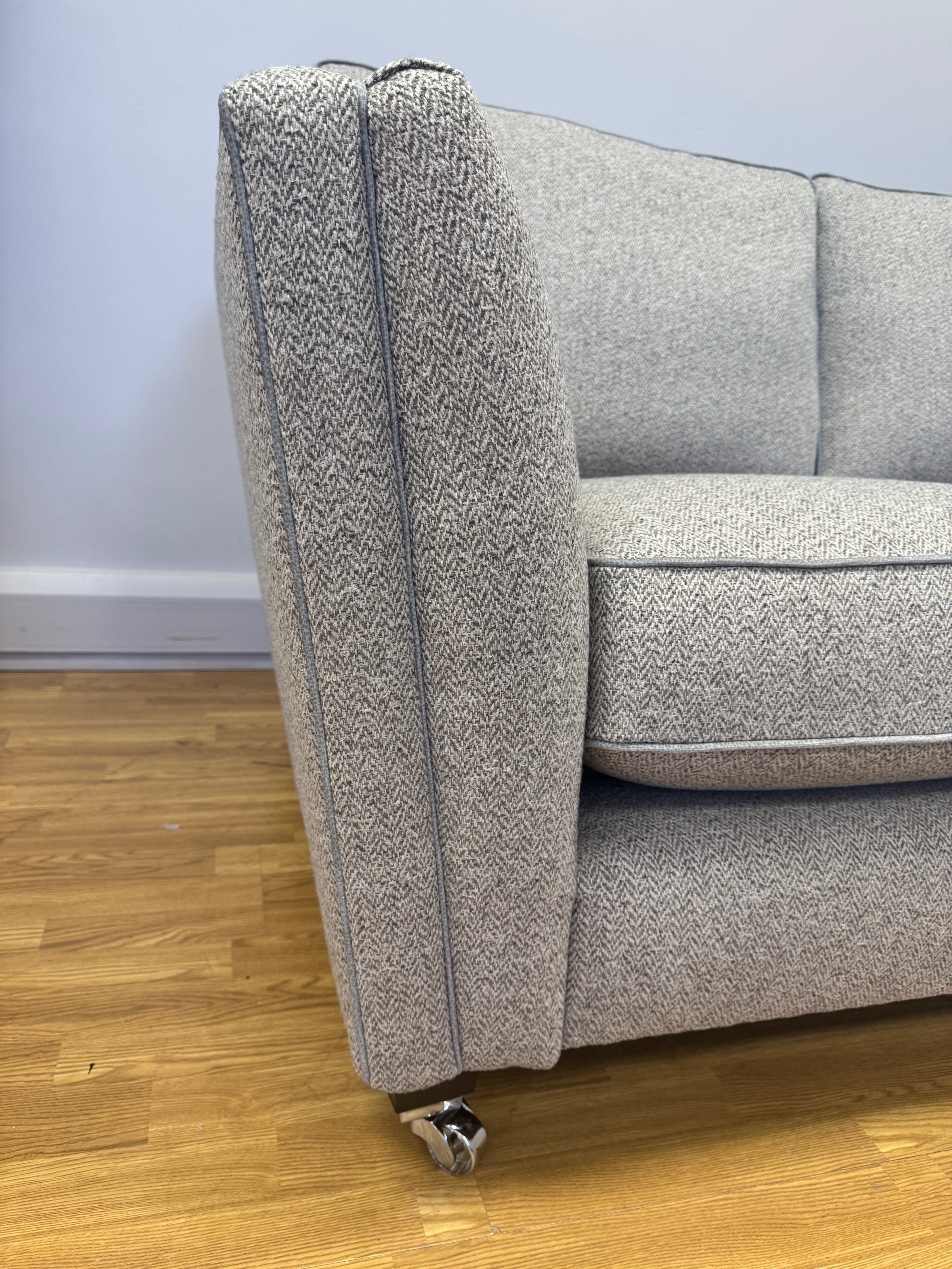 Parker Knoll Harlow 2 seater standard back sofa in Contour Smoke tweed fabric