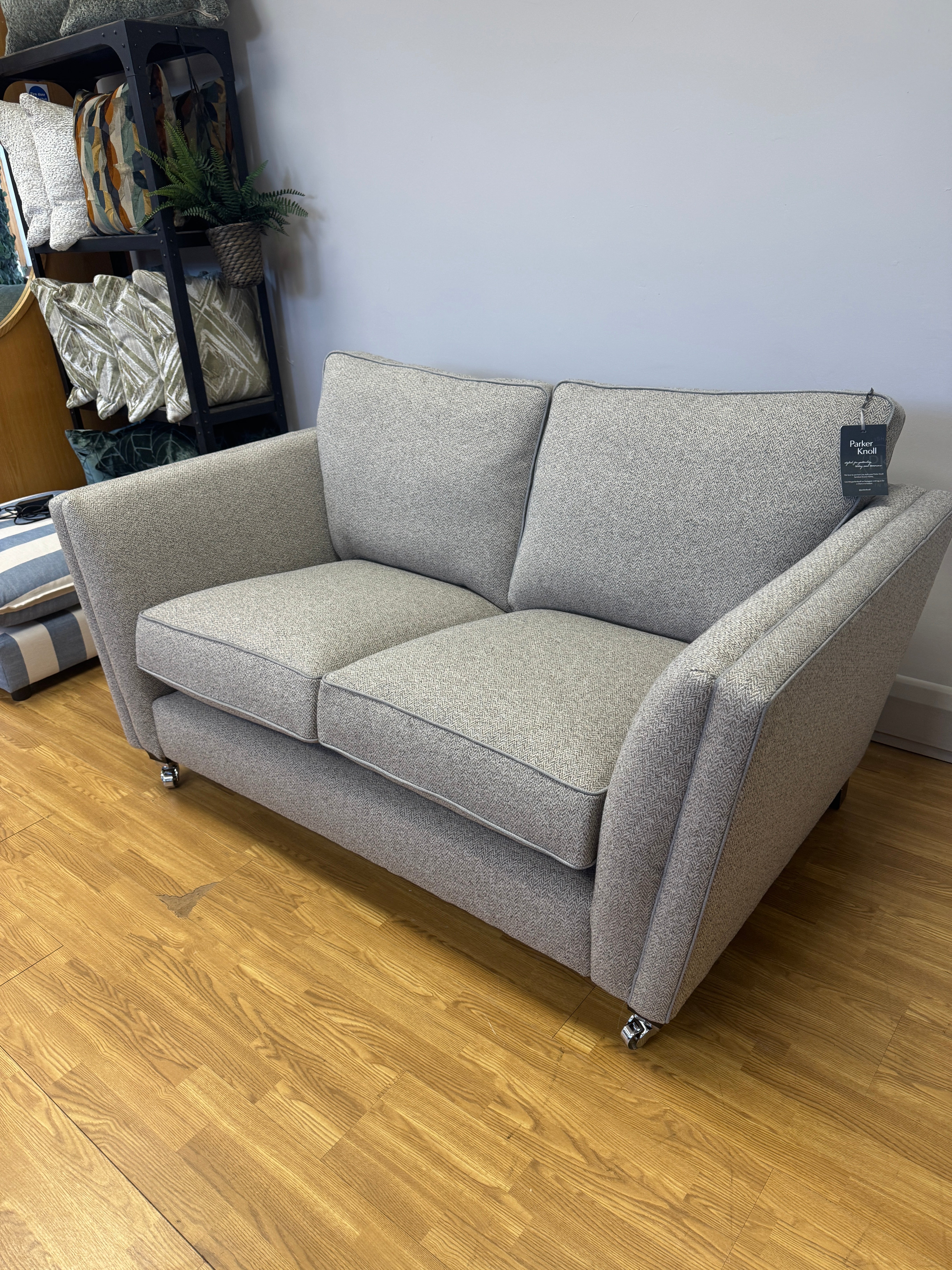 Parker Knoll Harlow 2 seater standard back sofa in Contour Smoke tweed fabric