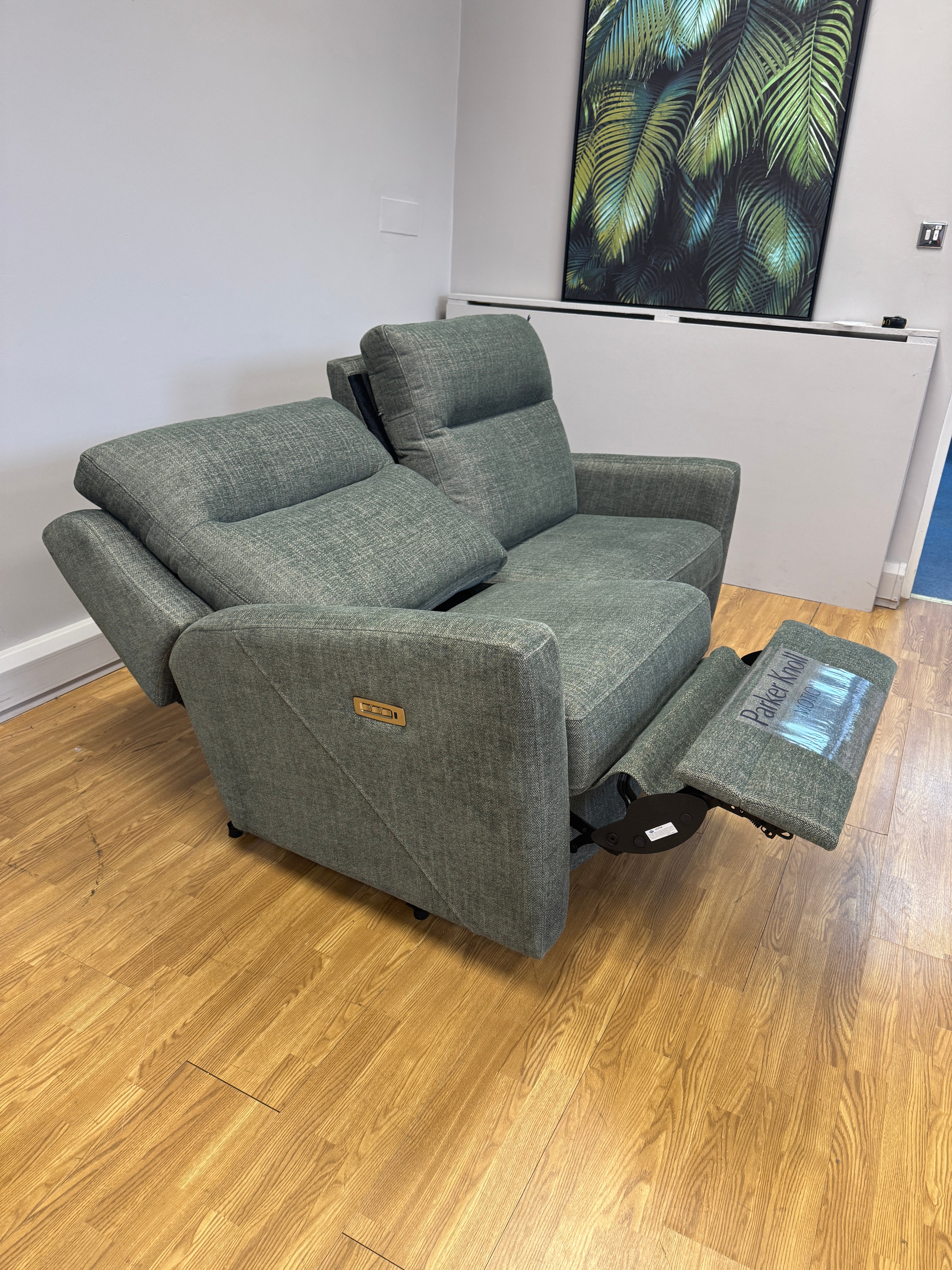 Parker Knoll Chicago split 3 seater electric reclining sofa with lumbar support in Green herringbone fabric
