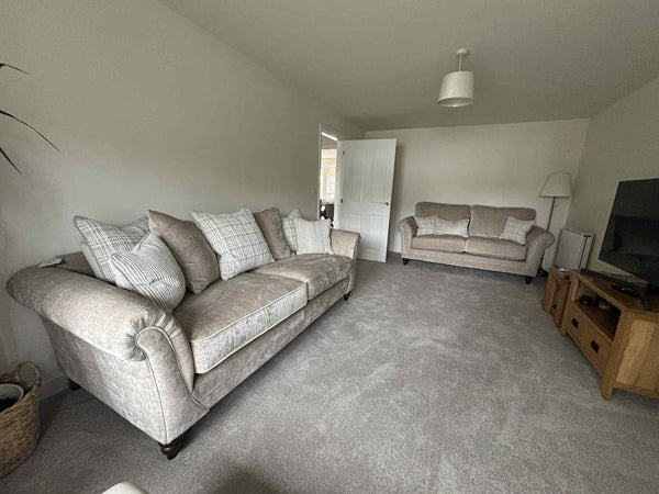 Customer Viv with their sofa